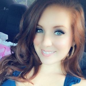 Meet your Posher, Momolly